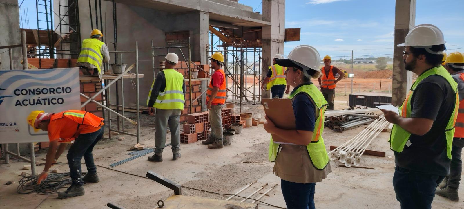 Albañiles empÃricos fueron certificados por SINAFOCAL